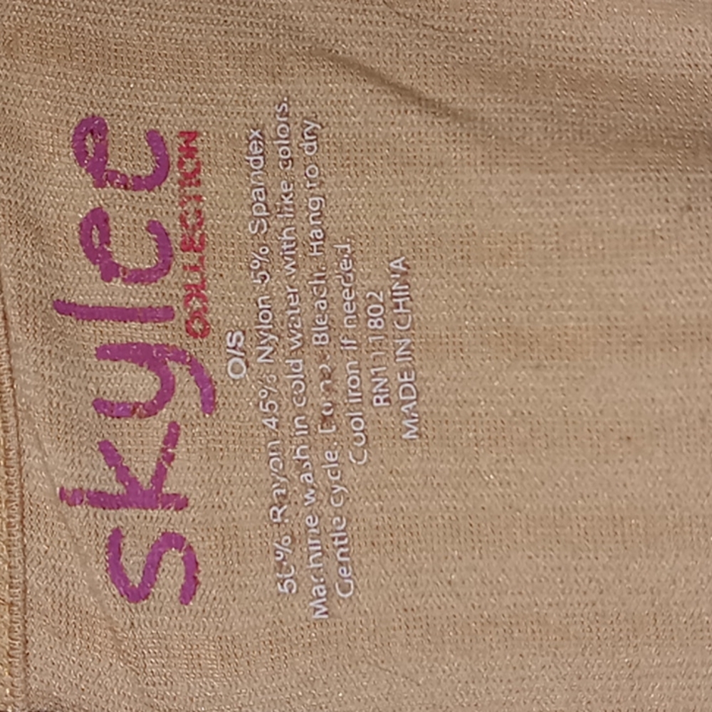 Skylee Collection Top - Picture 2 of 3